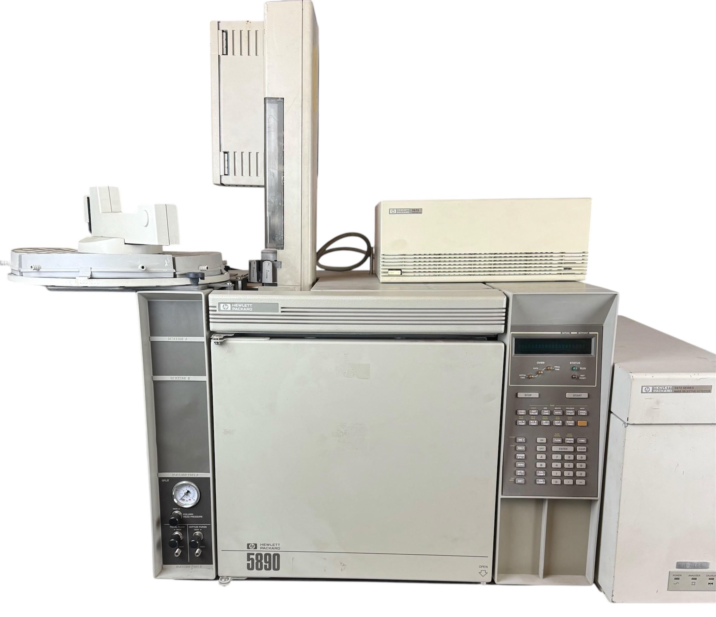 HP 5890 Series Gas Chromatograph with 5972 Mass Selective Detector GC-MS System