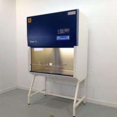 Clean Air EF4 Class II Biosafety Cabinet with H14 HEPA Filtration-cover