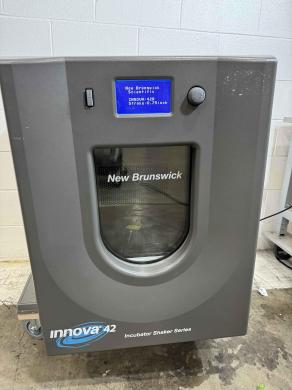 Eppendorf Innova 42R Incubator Shaker, 25-400 rpm, Ambient+5°C to 80°C, LED Display-cover