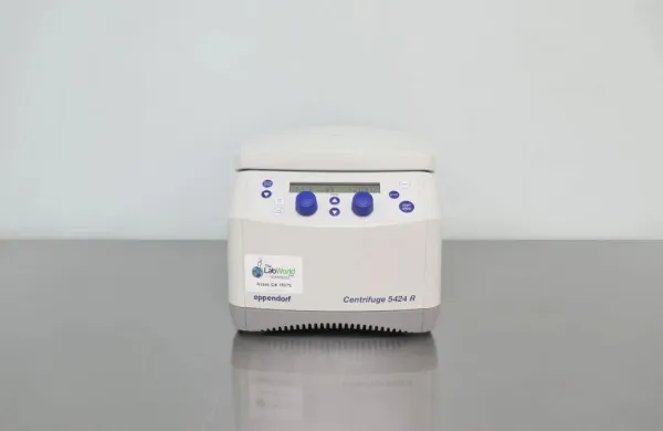 Eppendorf 5424R Refrigerated Benchtop Microcentrifuge with 24-Place Fixed-Angle Rotor