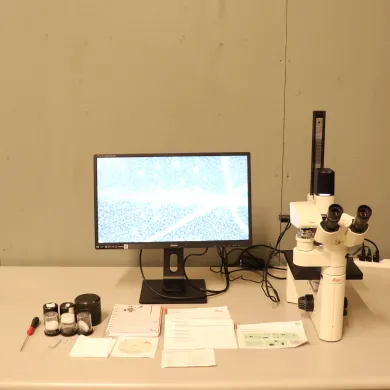 Leica DM IL LED Cellfactory Inverted Laboratory Microscope with Trinocular Tube and Full HD Imaging