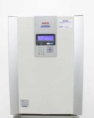 Sanyo MCO-19AIC UV CO2 Incubator 170L with Advanced Temperature and Humidity Control-cover
