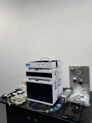 Agilent 1260 Infinity II High-Performance Liquid Chromatography System, 2 of 4