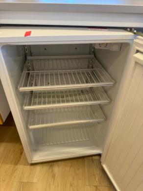 VWR Undercounter Refrigerator-cover