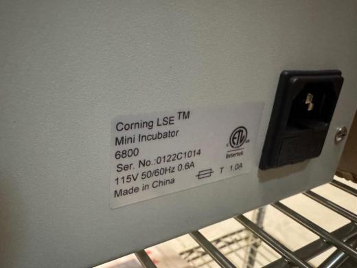 Corning LSE Mini Incubator 6800 for Precise Temperature Control in Laboratories-cover