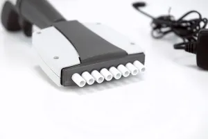 Thermo Finnpipette Novus 8-Channel Electronic Multichannel Pipette, 100–1200 µL, 2 of 3