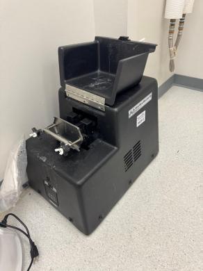 BioSpec Mini-BeadBeater 96 High-Throughput Cell Disruptor and Shaker-cover