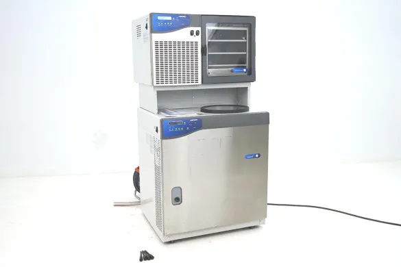Labconco FreeZone 12 L Freeze Dryer with Stoppering Tray 7948030