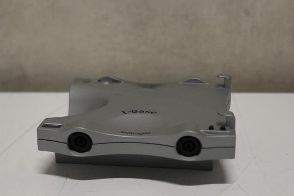 Invitrogen E-Base Automated Electrophoresis Power Supply Device-cover