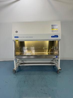 Baker BioChemGARD e3 6' Portable Class II Biosafety Cabinet-cover