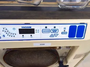 VirTis FM12 XL Lyophilyzer Freeze Dryer with Front-Facing Vacuum Pump and Pressure Control, 2 of 4