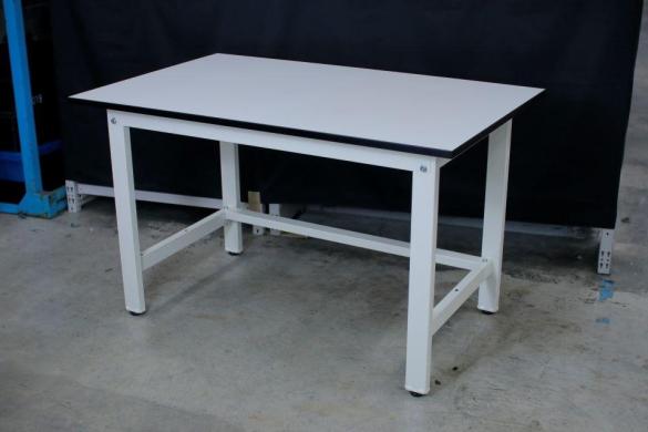 Sakae NKK-750LTRW Laboratory Workbench 120x75x72 cm-cover