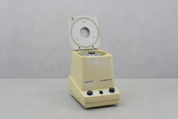 Eppendorf 5415C Benchtop Microcentrifuge