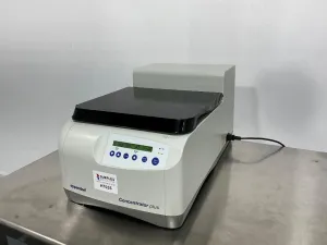 Eppendorf 5305 Concentrator Plus Vacuum Concentrator for Sample Preparation, 2 of 4