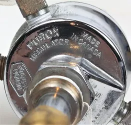 Union Carbide Purox CGA-510 Acetylene Regulator with Gauges, 5 of 6
