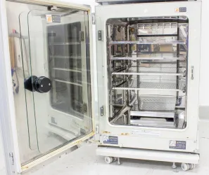 Sanyo MCO-19AIC CO2 Incubator 170L Direct Heat Microprocessor Control, 6 of 10