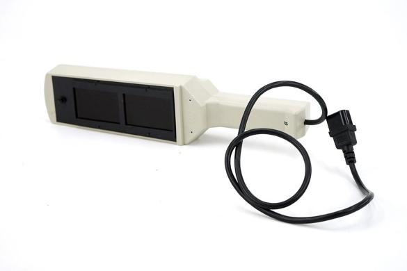 UVP UVM-57 Handheld UV Lamp, 5 W, 302 nm-cover