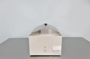 Thermo CIR19 Circulating Water Bath with ±0.05 °C Temperature Uniformity and 19L Capacity, 2 of 12