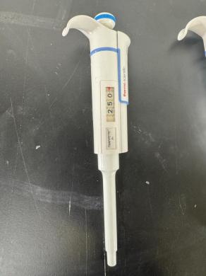 Thermo Scientific Finnpipette F1 Single Channel Micropipettes (3-pack, 100-1000 µl)-cover