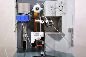 Spark Holland Triathlon 900 HPLC Autosampler, 3 of 5