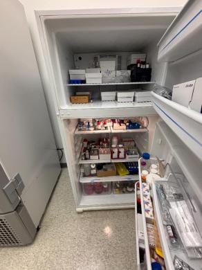 GE GTH21KBXAWW Top-Freezer Laboratory Refrigerator for Sample Storage-cover