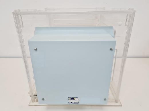 Stuart SI60 Clear Chamber Forced Air Incubator, 60 L Lab-cover