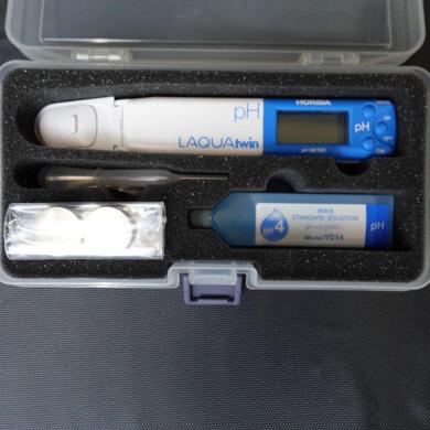 HORIBA B-712 LAQUA twin Compact pH Meter with Replacement pH Sensor-cover