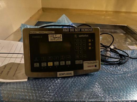 Mettler Toledo Deckmate Floor Scale with Sartorius Digital Indicator for Precision Weighing-cover