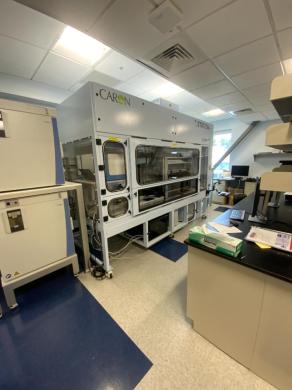 Cytena CStation Automated Single-Cell Isolation and Dispensing System-cover
