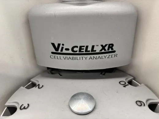 Beckman Coulter Vi-CELL XR Automated Cell Viability Analyzer with Integrated Imaging and Sample Handling