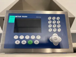 Mettler Toledo IND570xx 100L Industrial Mixing Skid with Digital Control Panel, 3 of 4