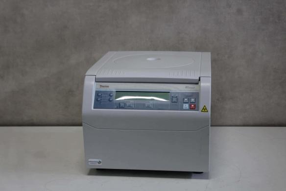 Thermo Heraeus Megafuge 8 Centrifuge-cover
