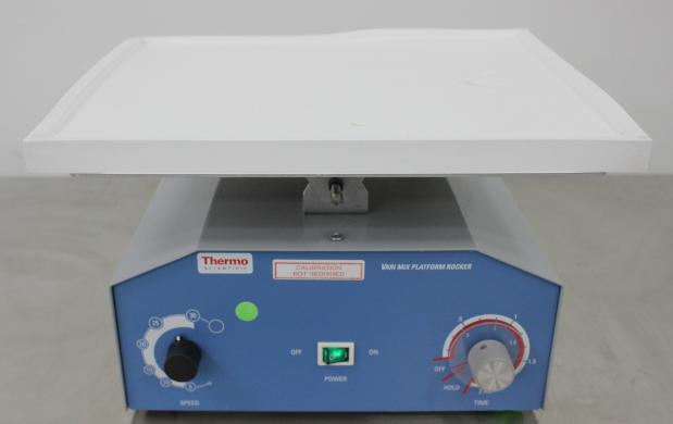 Thermo M79735 Platform Rocker with Variable Speed Control 5-30 RPM for Laboratory Use-cover