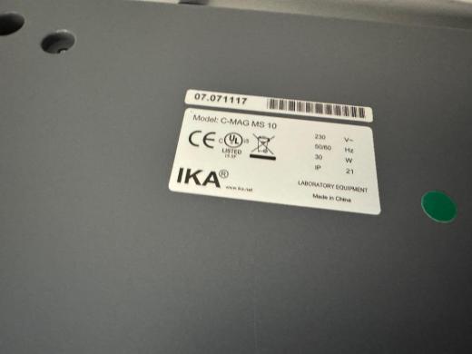 IKA C-MAG MS 10 Magnetic Stirrer with Ceramic-Coated Top Plate-cover