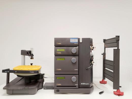 Amersham Biosciences AKTA Explorer Fast Protein Liquid Chromatography System-cover