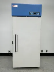 Thermo Scientific Revco UGL3020A Laboratory Refrigerator with Digital Temperature Control, 4 of 6