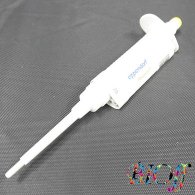Eppendorf Research 2–20 µL Single-Channel Adjustable-Volume Micropipette-cover