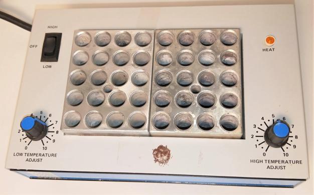 VWR Heat Block II (13259-007) Dry Block Bath with Modular Heating Blocks-cover