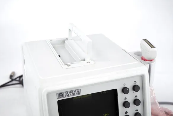Dynamic Imaging Concept MC Ultrasound System with Probe