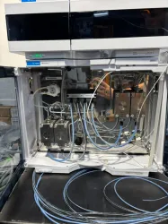 Agilent 1260 Infinity II High-Performance Liquid Chromatography System, 3 of 4