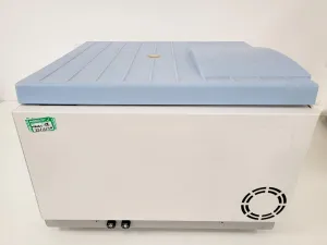 IEC CL3-R Bench Top Centrifuge with Rotor, 7 of 17