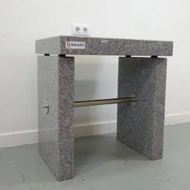 Zwiebel A.500 Antivibration Table with Synthetic Stone Surface and Vibration Absorption Foam-cover