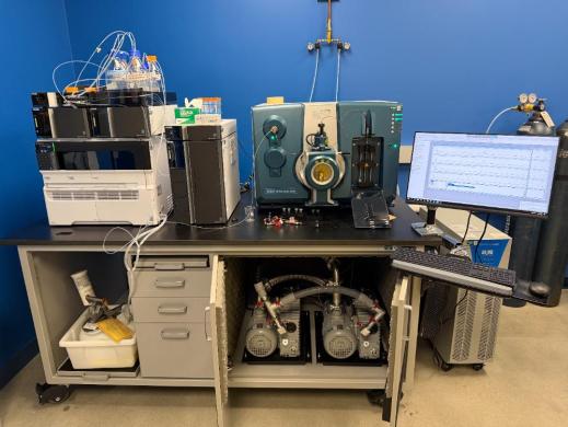 AB Sciex Triple Quad 6500+ Mass Spectrometer with Shimadzu HPLC System for LC-MS Analysis-cover