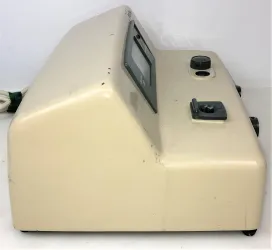 Bausch & Lomb Spectronic 20 Visible Spectrophotometer (340–950 nm), 2 of 7