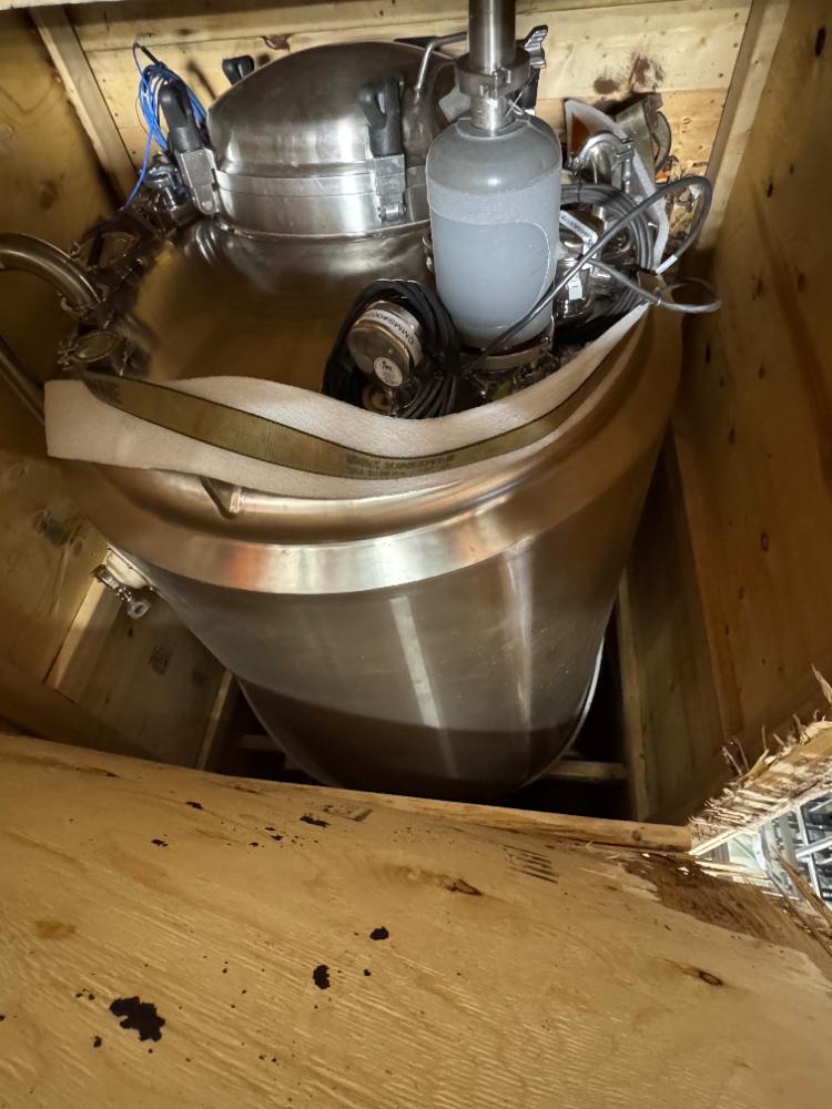 1000L Stainless Steel Storage Tank with Top-Mounted Instrumentation for Bioprocessing