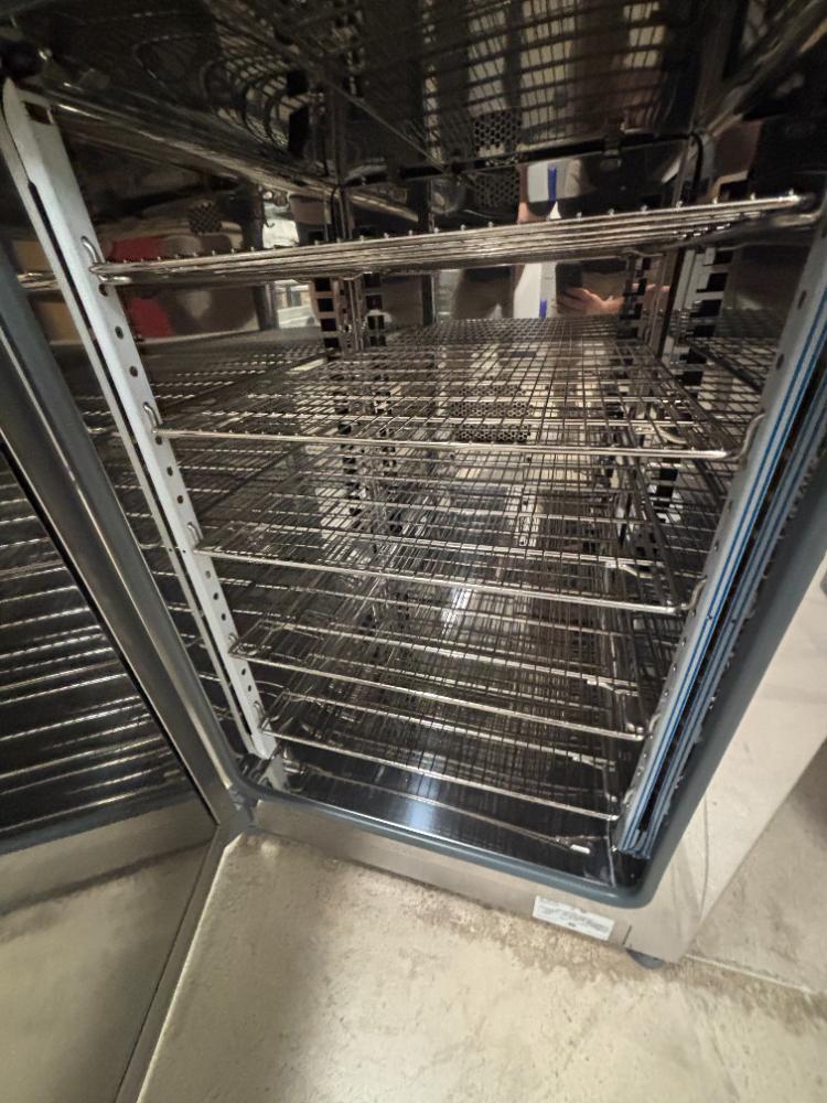 Thermo Fisher Scientific Isotemp 180L Floor-standing Laboratory Oven with Digital Control