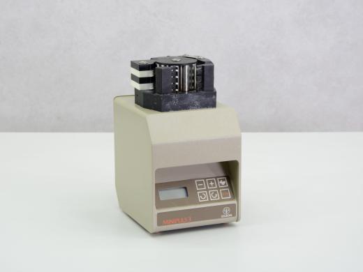 Gilson MiniPuls 3 Peristaltic Pump for Precise Fluid Transfer-cover