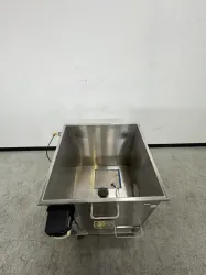 Xcellerex 1000L Stainless Steel Single-Use Bioprocess Mixing Vessel with Integrated Control, 2 of 4