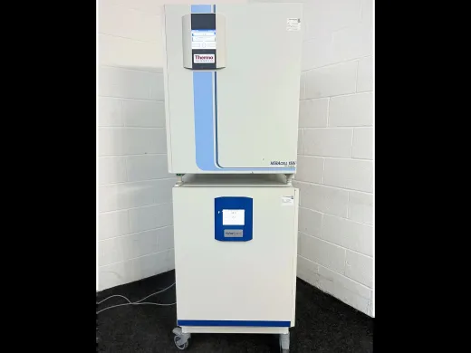 Fisherbrand Isotemp and Thermo Heracell 150i CO2 Incubator Stacked Unit