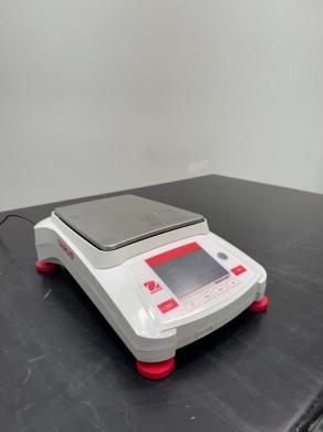 OHAUS Adventurer Precision Balance-cover